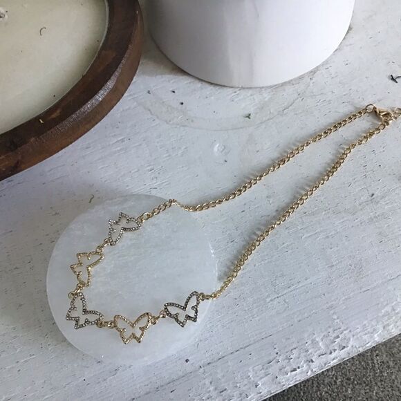 Swarovski Crystal Open Butterfly Necklace. - Picture 1 of 6